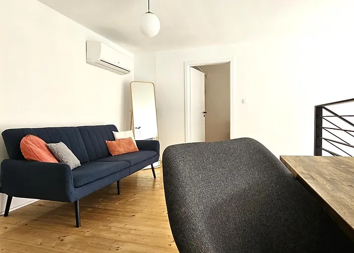 Апартаменты Spacious Modern Loft, 2 Bedrooms, 95m2, Free Parking *