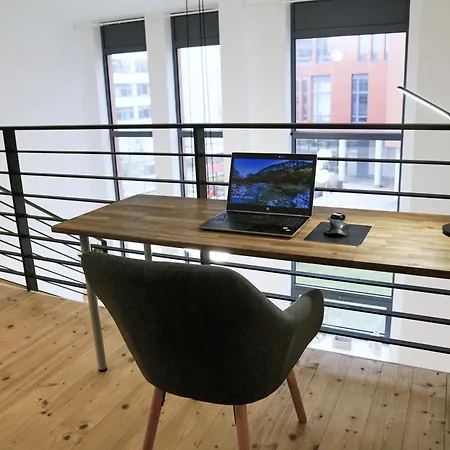 דירה Spacious Modern Loft, 2 Bedrooms, 95m2, Free Parking *